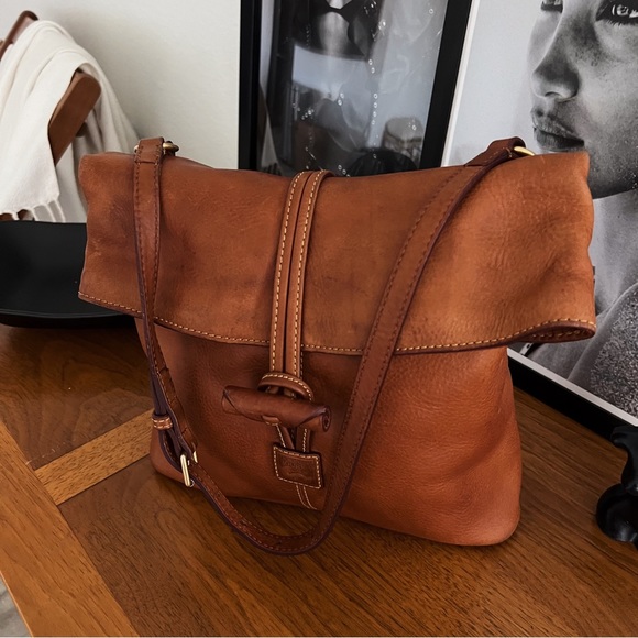 RESTORED VINTAGE DOONEY & BOURKE FLORENTINE TOGGLE LEATHER CROSSBODY BAG - Picture 14 of 14